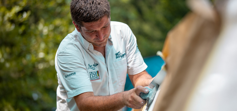 Filippi race assistance technician preparing the boat on-site